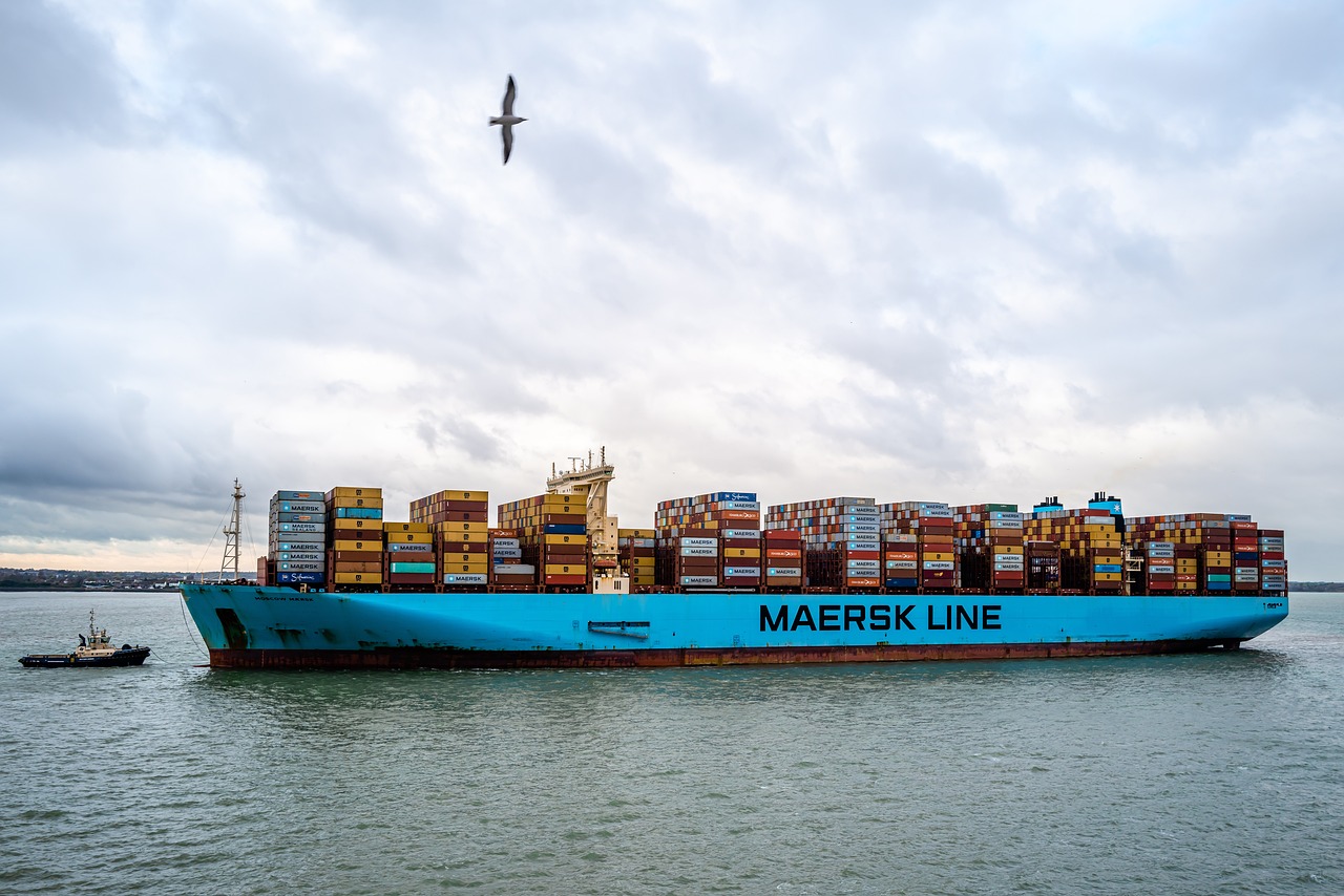 Maersk Изображение Jefe King с сайта Pixabay